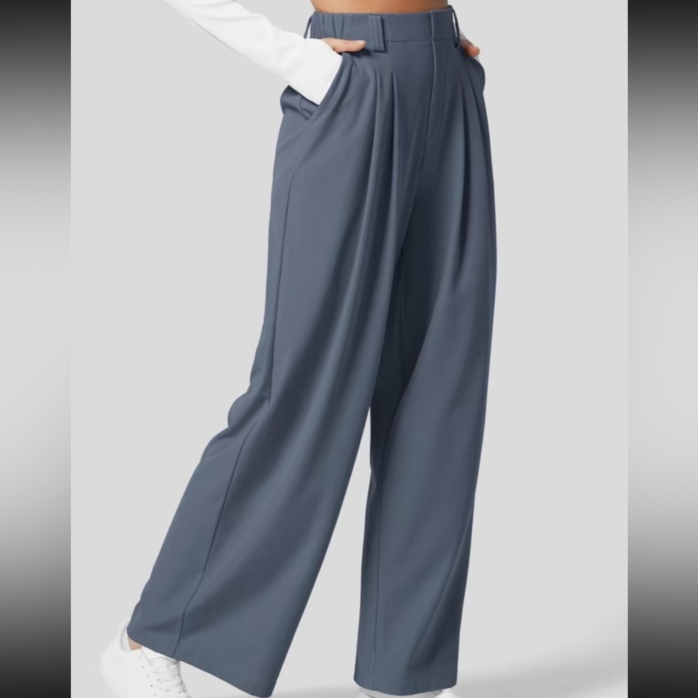 gray blue Halara high waisted waffle pants (never worn and nwt!) fits size 4-6
